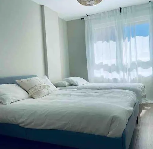 Piso De Lujo En Centro De *